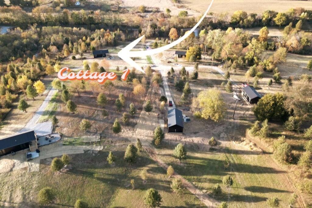 Bourbon Barrel Cottages #1 Of 5 On Kentucky Trail Lawrenceburg エクステリア 写真