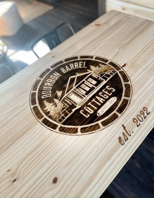 Bourbon Barrel Cottages #1 Of 5 On Kentucky Trail Lawrenceburg エクステリア 写真