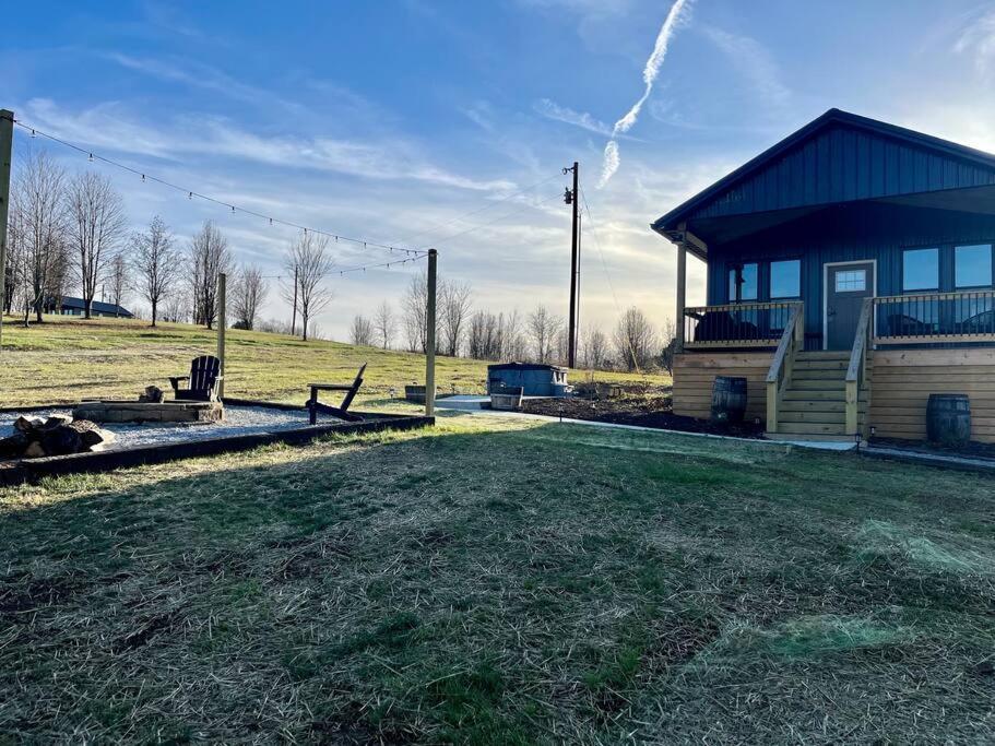 Bourbon Barrel Cottages #1 Of 5 On Kentucky Trail Lawrenceburg エクステリア 写真