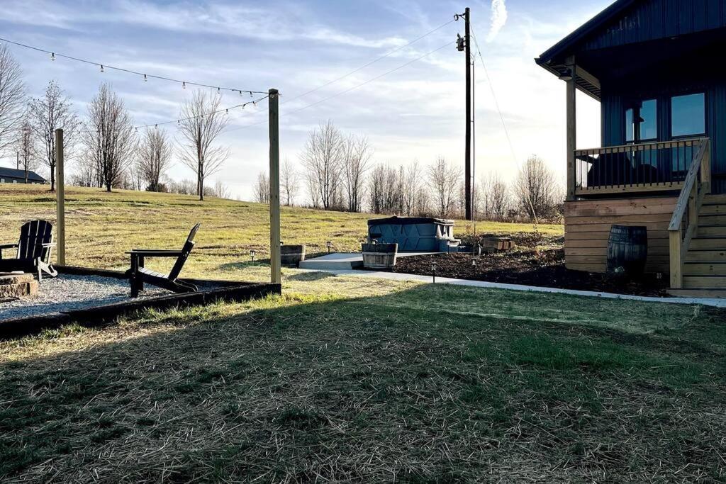 Bourbon Barrel Cottages #1 Of 5 On Kentucky Trail Lawrenceburg エクステリア 写真
