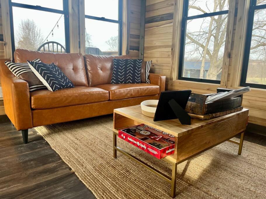 Bourbon Barrel Cottages #1 Of 5 On Kentucky Trail Lawrenceburg エクステリア 写真